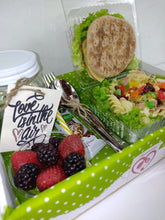 Cargar imagen en el visor de la galería, Desayuno mini Oslo a domicilio