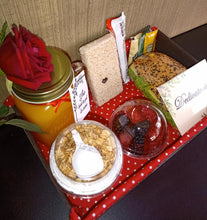 Cargar imagen en el visor de la galería, Desayuno corazón Tokio a domicilio
