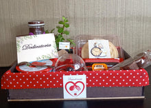 Cargar imagen en el visor de la galería, Desayunito corazon Londres