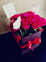 Cargar imagen en el visor de la galería, Regalo sorpresa de rosas Sydney a domicilio