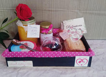 Cargar imagen en el visor de la galería, Desayuno corazon Mom a domicilio