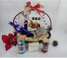 Cargar imagen en el visor de la galería, Arcon con botella La Herradura y Vodka Sky