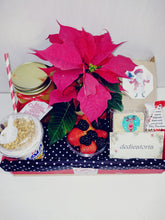 Cargar imagen en el visor de la galería, Desayunito corazon Tokio Navideño