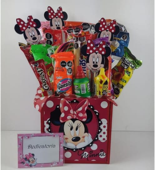 Ramo de dulces en caja personalizada